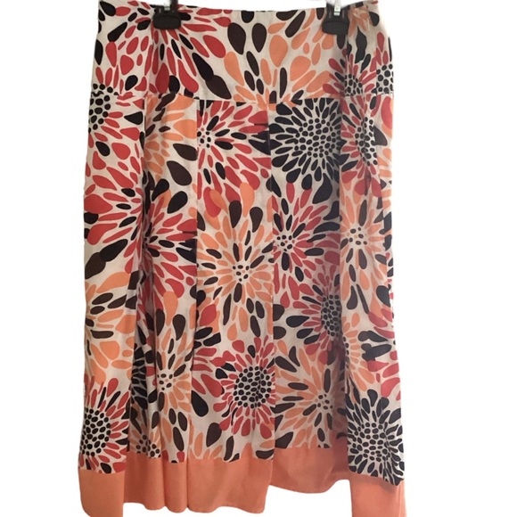 DFA NEW YORK Dresses & Skirts - 🐴 DFA New York Floral Skirt Size 10